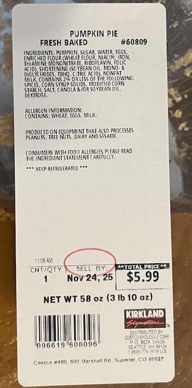 コスコ (COSTCO)の大きなパンプキンパイ