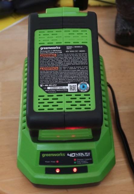 アメリカの40V電動機器 GreenWorks 40v バッテリー