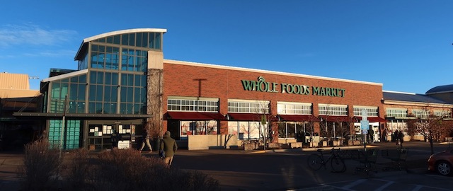 アメリカの Whole Foods Market　ボルダー，コロラド州