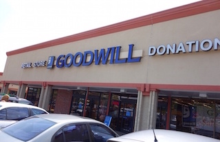 Goodwill アメリカの節約ショップ
