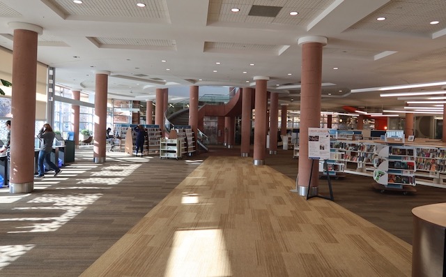 アメリカの図書館 コロラド州ボルダー