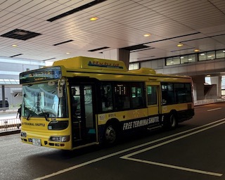 成田空港　無料シャトルバス