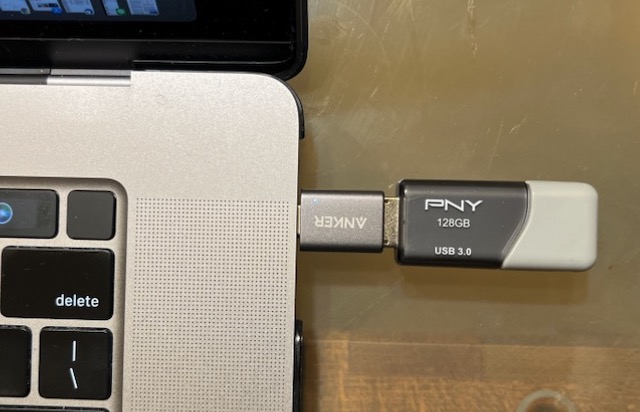 MacBook Pro 2019 16" 　USB-C 変換アダプター