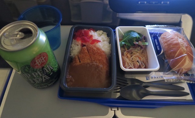 ユナイテッド航空　　デンバー・成田直行便機内食