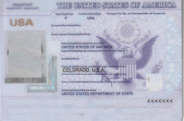 アメリカのパスポート　プラスチック部分