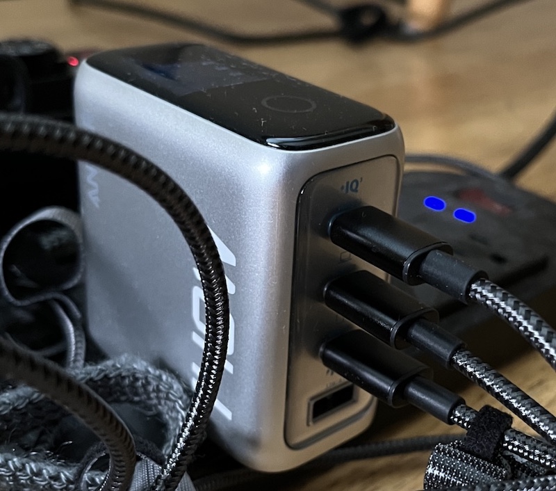 Anker Charger (140W, 4 Ports) with USB-C & USB-C ケーブル シルバー