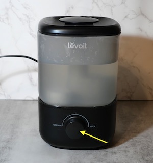 Levoit のシンプルな加湿器 上から注水