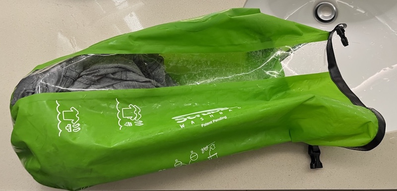 スクラバウォッシュバッグ　世界最小　洗濯機　旅行　キャンプの必需品　ポケットサイズ　持ち運びにも便利