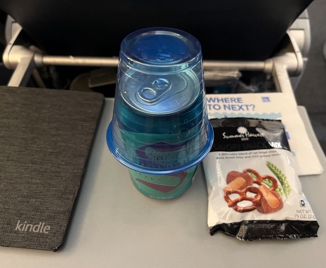 UA ユナイテッド航空 デンバー 成田 直行便 フライト 機内食 UA-142 UA-143