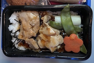 UA ユナイテッド航空 デンバー 成田 直行便 フライト 機内食 UA-142 UA-143