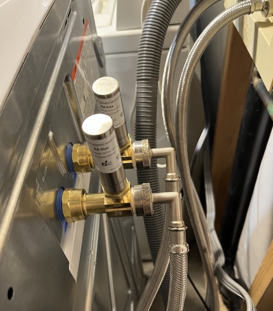 洗濯機 water hammer arrestor washing machine　ウォーターハンマー 水撃 圧力衝撃 アメリカ